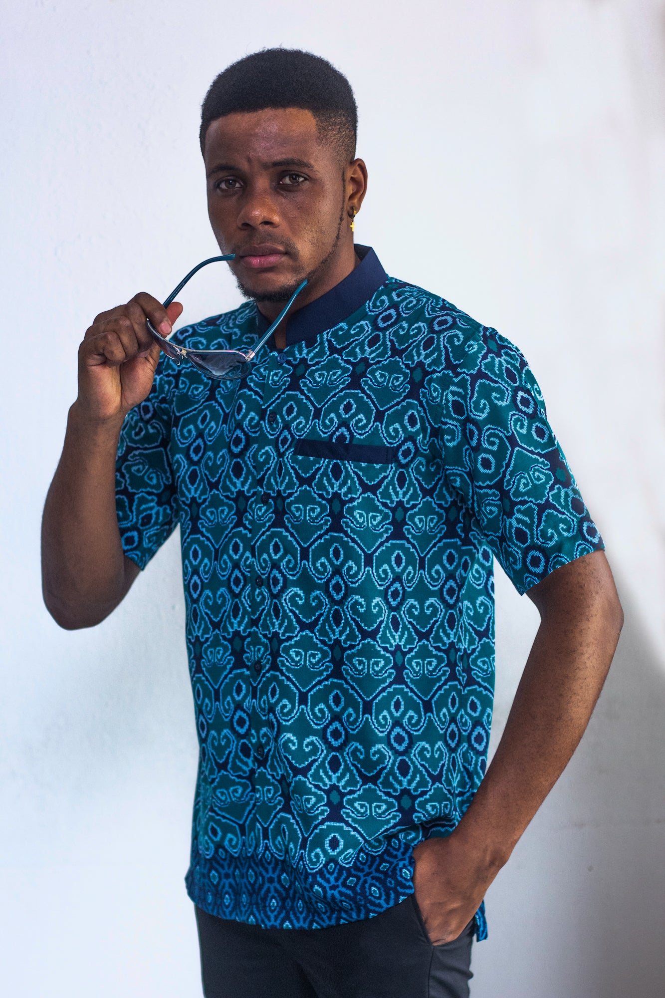 CHEMISE COURTES MANCHES COL MAO POCHE INTERIEURE HOMME