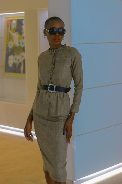 TAILLEUR A MANCHES COURTES